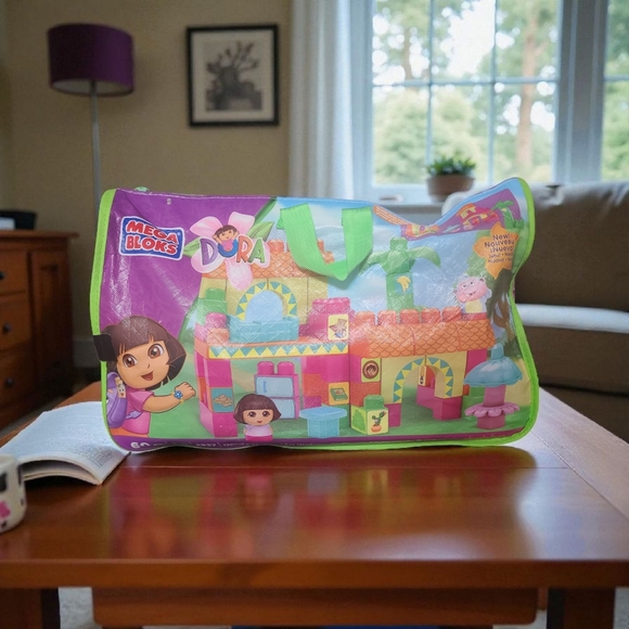 Mega Bloks Dora Building Set with Green Handles - Picture 1 of 1